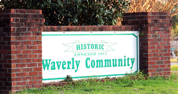 Historic Waverly welcome sign